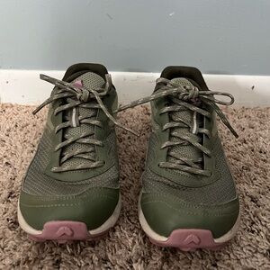 Merrell Olive Green Women's Shoes with Mauve Accent